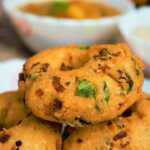 Uzhunnu Vada crispy - Uzhunnu Vada Recipe Kerala sytle - Uzhunnu vada kerala style- Medu vada images