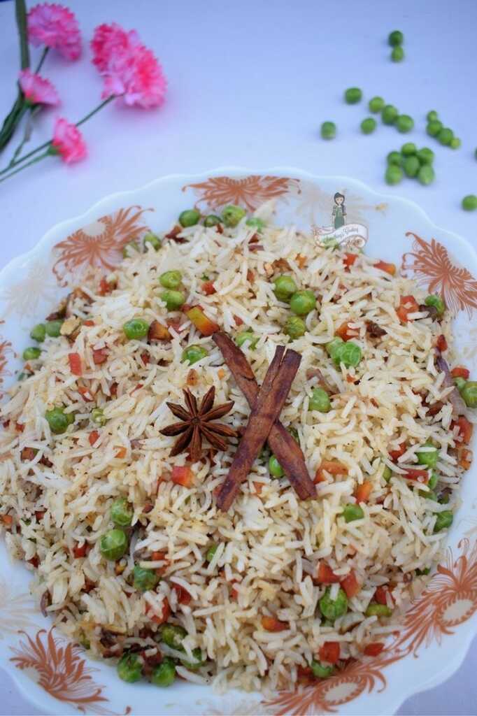 How to make Carrot and Peas Pulao at home 